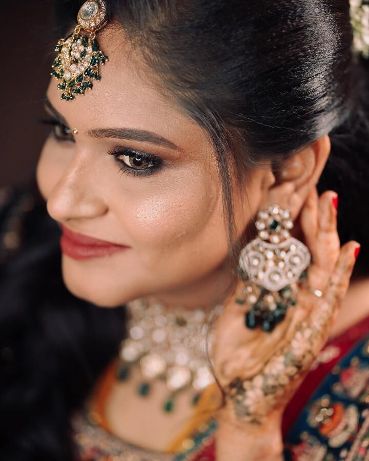 Bridal jewellery close-up